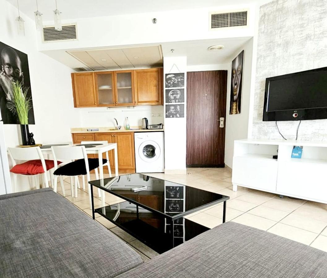 Go To Apartments In Leonardo บัตยัม ภายนอก รูปภาพ