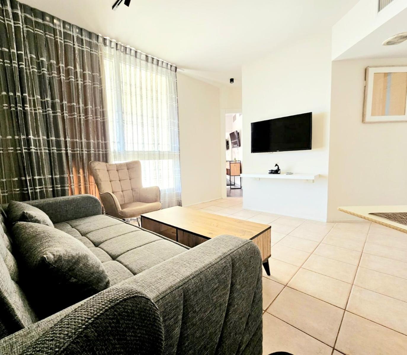 Go To Apartments In Leonardo บัตยัม ภายนอก รูปภาพ